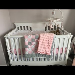 White ruffles crib bumper
